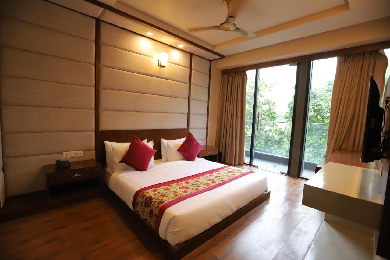 Ip Royal Hotel - New Delhi Exterior photo